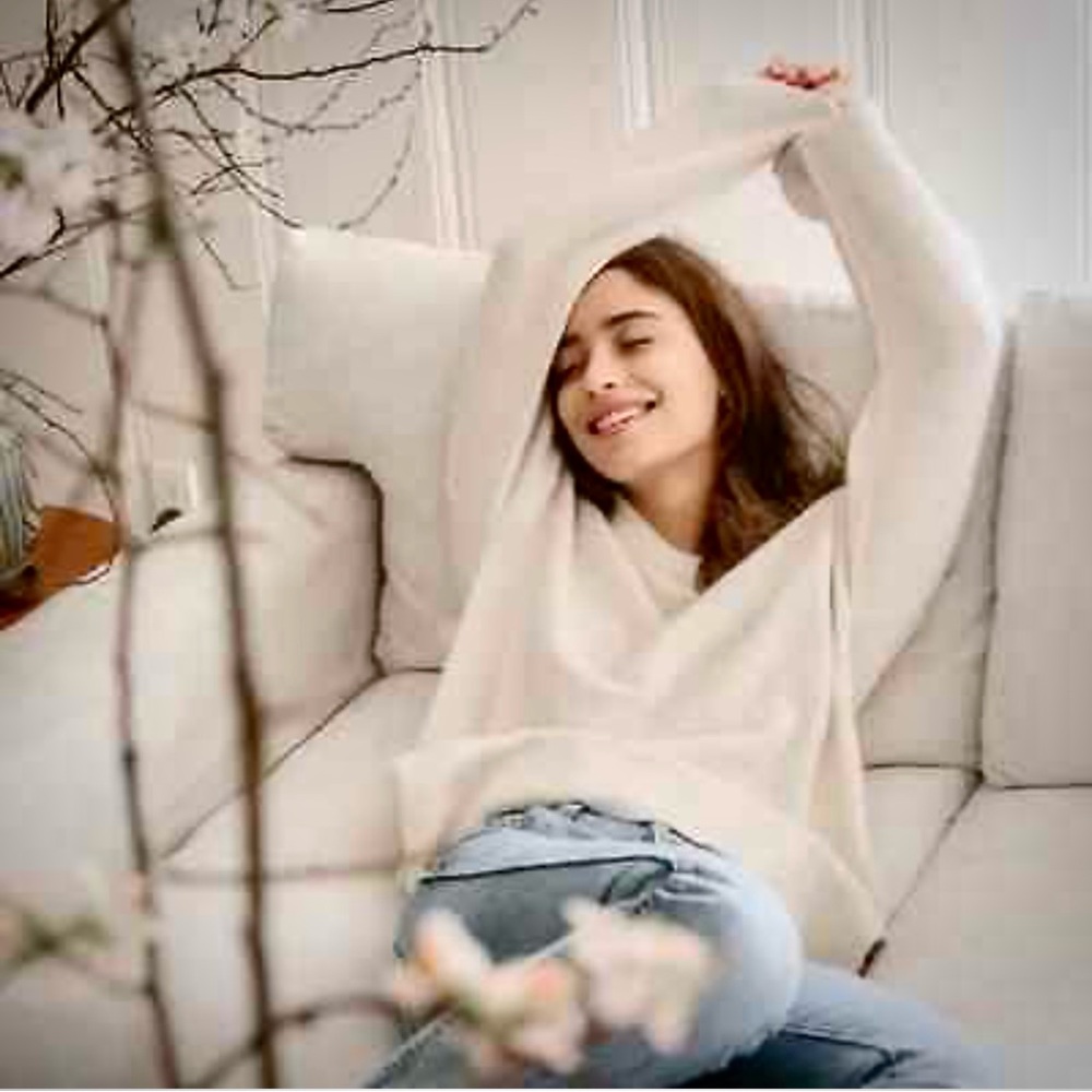Jenni Kayne 100% Cashmere Boyfriend Sweater
